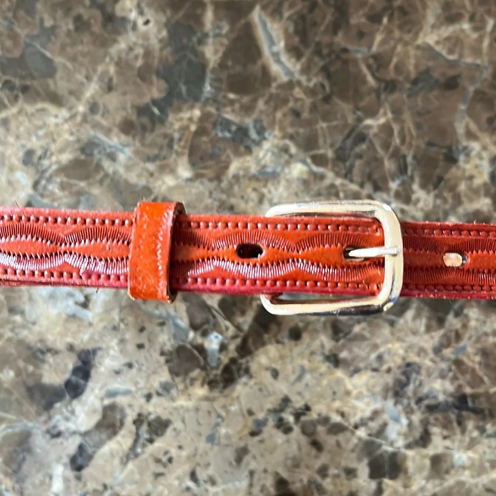 New Kids Beaded Leather Western Belt size 28